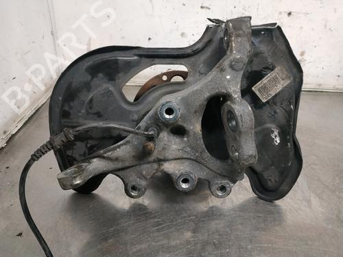 Left front steering knuckle MERCEDES-BENZ C-CLASS (W204) C 200 Kompressor (204.041) | BP26246946M25 