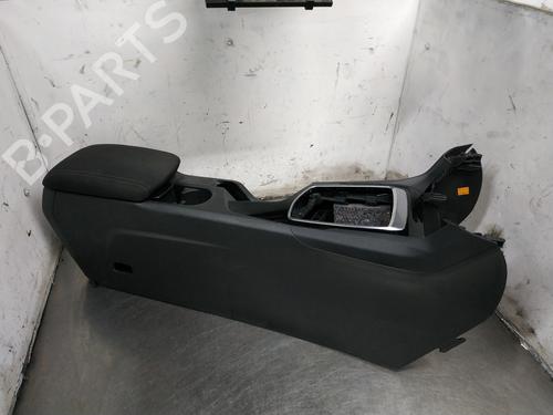Used Armrest / Center console PEUGEOT 308 SW II (LC_, LJ_, LR_, LX_, L4_) 1.2 THP 130 (131 hp) 27400633