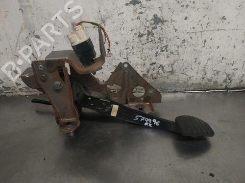 Used Clutch pedal RENAULT CLIO IV (BH_) 1.5 dCi 75 (75 hp) 27401878