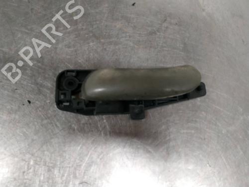 Used Front left interior door handle FIAT STILO (192_) 1.9 JTD (192_XE1A) (115 hp) 27402617