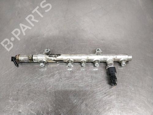 Used Injection rail RENAULT MEGANE II (BM0/1_, CM0/1_) 1.6 16V (112 hp) 27402606