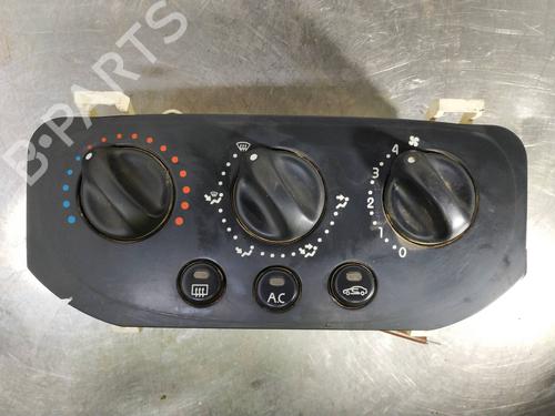 Used Climate control RENAULT CLIO I (B/C57_, 5/357_) 1.4 (78 hp) 26245666