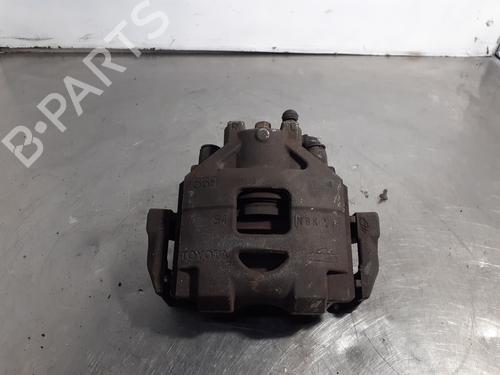 Venstre bremsekaliber foran TOYOTA YARIS (_P9_) 1.3 VVT-i (SCP90_, SCP90R) (87 hp) 27399809