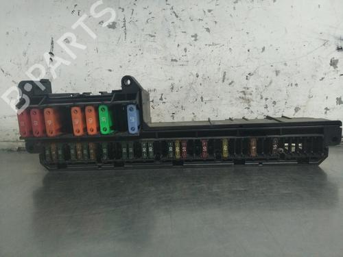 Used Fuse box BMW 5 (E60) 525 d (177 hp) 26256767