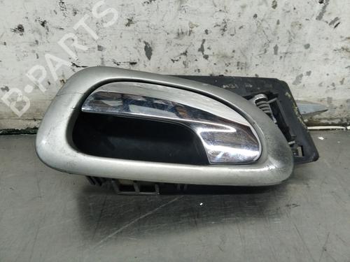 Used Front left interior door handle PEUGEOT 307 SW (3H) 2.0 HDI 90 (90 hp) 26256918