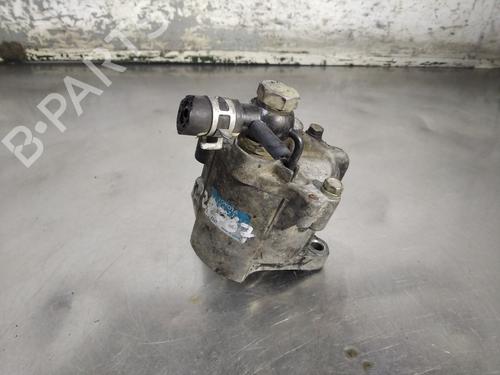 Used Vacuum pump TOYOTA AVENSIS (_T25_) 2.0 D-4D (CDT250_, CDT250R) (116 hp) 26252523