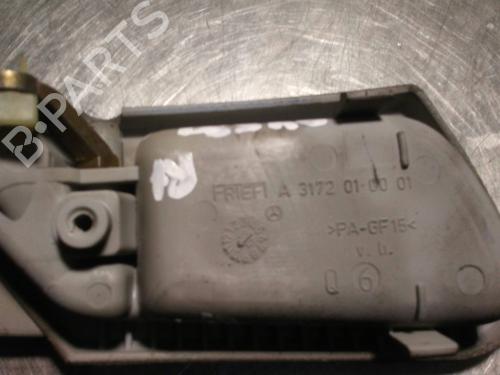 Venstre fortil invendig håndtag MERCEDES-BENZ C-CLASS (W203) C 220 CDI (203.008) | BP8604029I13 
