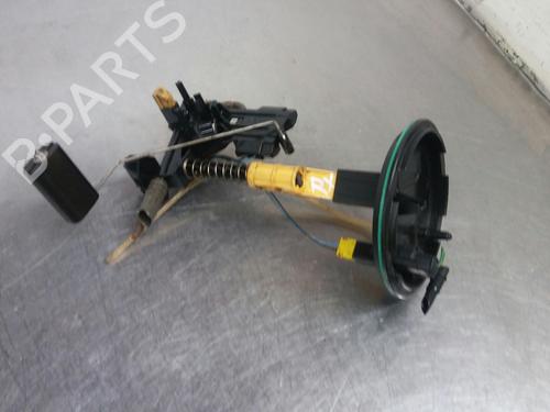 Used Fuel pump JAGUAR XF I (X250) 2.7 D (207 hp) 26267348