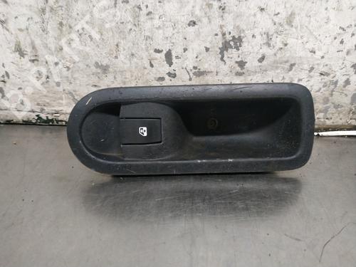 Højre bagtil elrude kontakt RENAULT MEGANE II (BM0/1_, CM0/1_) 1.9 dCi (BM0G, CM0G) (120 hp) 26255960