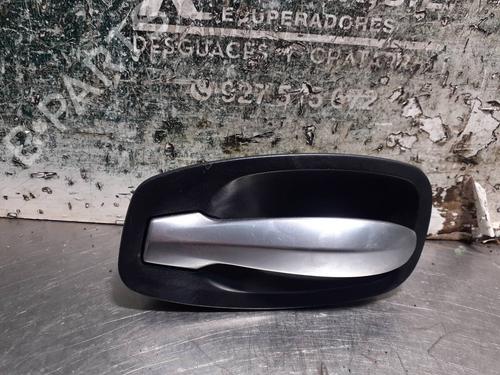 Venstre foran invendig håndtak BMW 5 (E60) 525 d (177 hp) 9258960