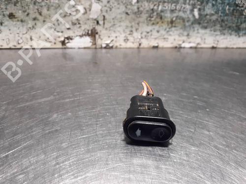 Used Right front window switch FORD MONDEO II Saloon (BFP) 1.8 i (115 hp) 9226034