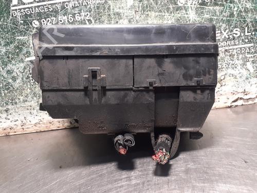 Used Fuse box FORD MONDEO III (B5Y) 2.0 16V (146 hp) 26242957