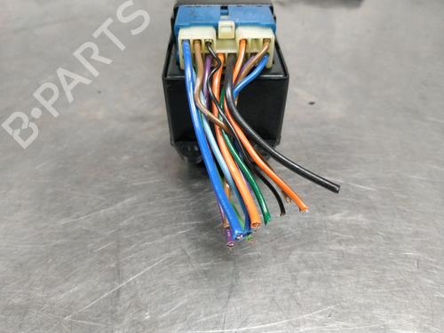 Left front window switch DAEWOO NUBIRA Saloon (J100) 1.6 16V | BP26262836I27 
