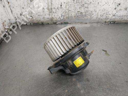 Heater blower motor KIA SORENTO I (JC) 2.5 CRDi 4WD | BP27402294M62 