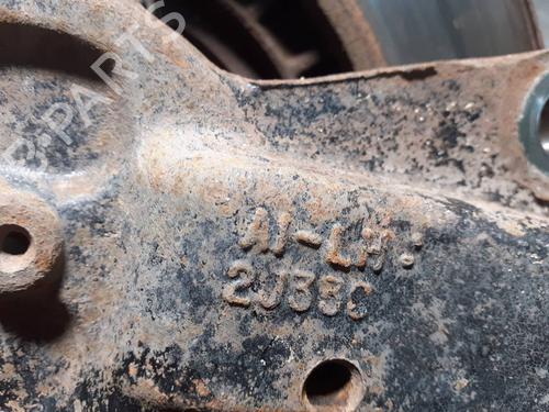 Left front steering knuckle HYUNDAI H-1 / STAREX Bus (A1) 2.5 D | BP9640454M25 