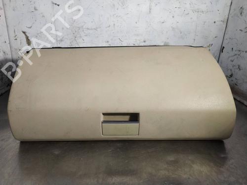 Used Glove box MERCEDES-BENZ B-CLASS Sports Tourer (W245) B 180 CDI (245.207) (109 hp) 26245170