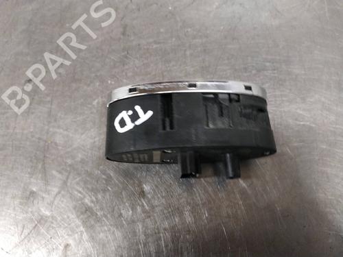 Right rear window switch MERCEDES-BENZ E-CLASS (W211) E 270 CDI (211.016) | BP26266236I28 