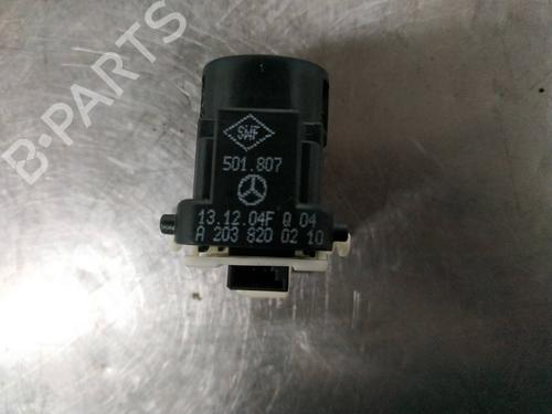Right rear window switch MERCEDES-BENZ C-CLASS (W203) C 200 CDI (203.004) | BP26266601I28 