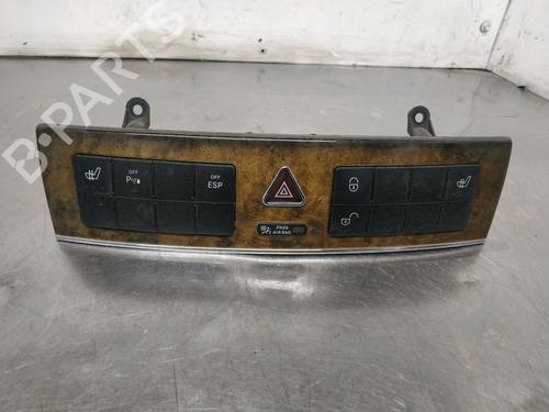 Used Switch MERCEDES-BENZ C-CLASS (W203) C 220 CDI (203.008) (150 hp) 26253180