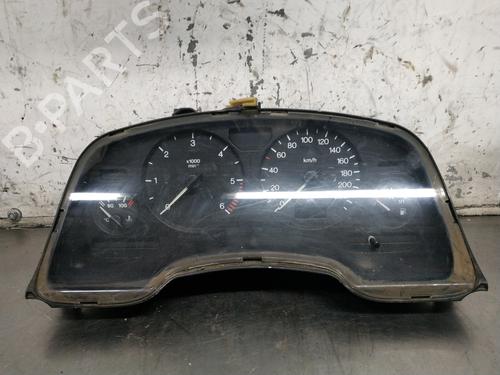 Used Instrument cluster OPEL ZAFIRA A MPV (T98) 2.0 DI 16V (F75) (82 hp) 26255446