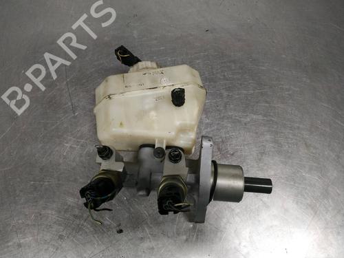 Used Brake master cylinder BMW 3 (E46) 320 d (150 hp) 26266153