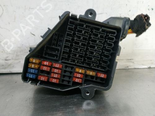 Used Fuse box VW PASSAT B5 (3B2) 1.9 TDI (90 hp) 26254055