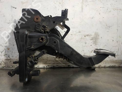 Clutch pedal MERCEDES-BENZ B-CLASS Sports Tourer (W245) B 180 CDI (245.207) | BP26245240I13 