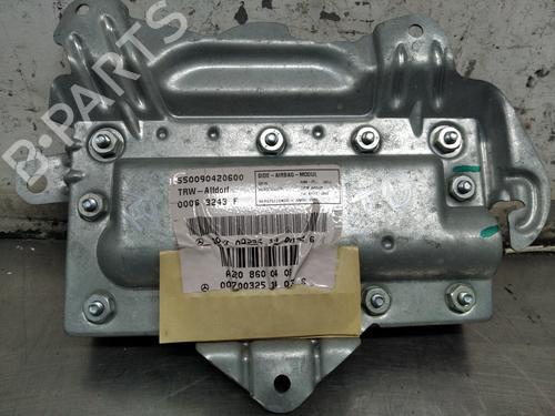 Used Electronic module MERCEDES-BENZ S-CLASS (W220) S 400 CDI (220.028, 220.128) (250 hp) 26256870