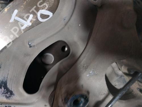 Left front steering knuckle MERCEDES-BENZ C-CLASS (W203) C 220 CDI (203.008) | BP26256496M25 