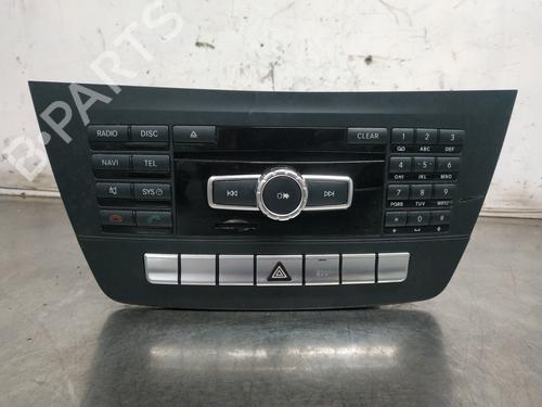 Used Radio MERCEDES-BENZ C-CLASS (W204) C 200 Kompressor (204.041) (184 hp) 26247040