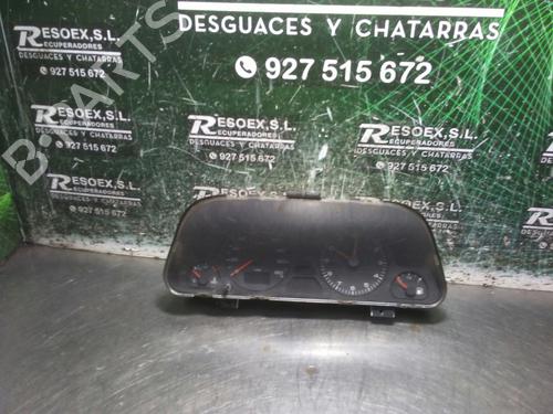 Used Instrument cluster PEUGEOT 306 Hatchback (7A, 7C, N3, N5) 1.9 D (68 hp) 8690587