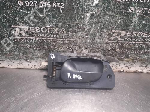 Venstre bagtil invendig håndtag RENAULT LAGUNA I (B56_, 556_) 1.9 dCi (B56W) (107 hp) 8916948