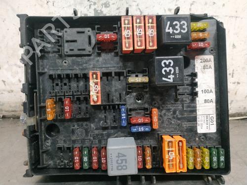 Used Fuse box VW GOLF V (1K1) 1.9 TDI (105 hp) 26263189