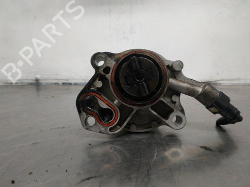 Used Vacuum pump CITROËN XSARA PICASSO (N68) 2.0 HDi (90 hp) 26256035