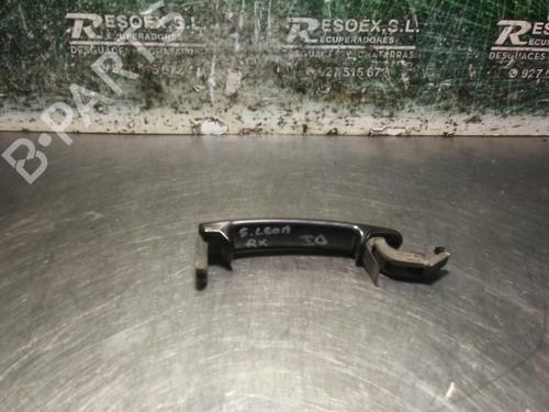 Used Front left exterior door handle SEAT LEON (1P1) 2.0 FSI (150 hp) 8794516