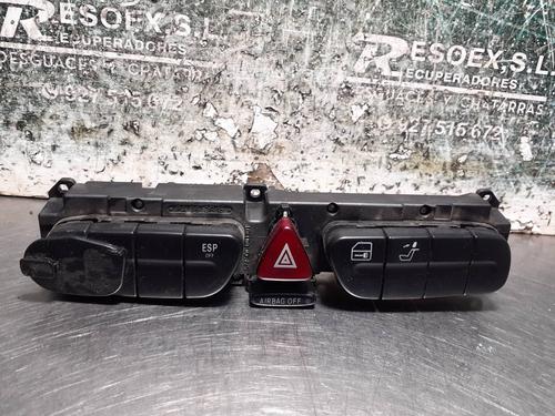 Used Warning switch MERCEDES-BENZ C-CLASS (W203) C 220 CDI (203.008) (150 hp) 9523887