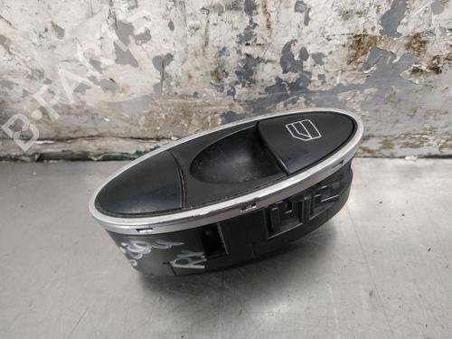 Used Right front window switch MERCEDES-BENZ E-CLASS (W211) E 280 CDI (211.020) (190 hp) 26264113