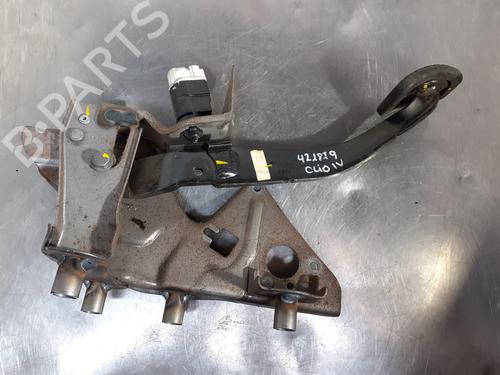 Used Break pedal RENAULT CLIO II Hatchback Van (SB0/1/2_) 1.5 dCi (68 hp) 26244386