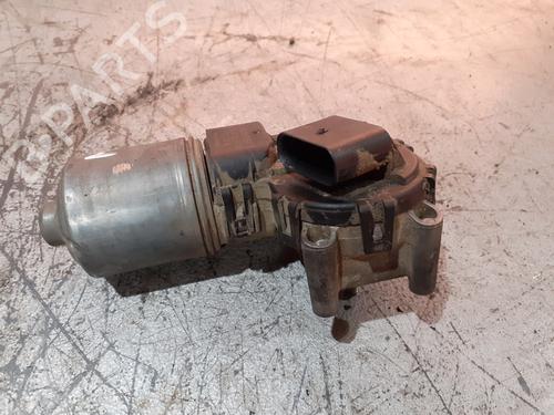 Used Front wiper motor FORD MONDEO III (B5Y) 2.0 16V (146 hp) 26245635