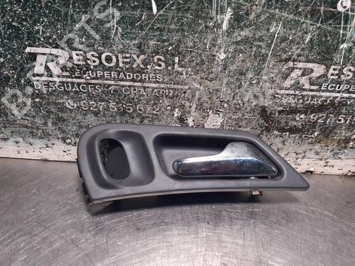 Used Rear right interior door handle MERCEDES-BENZ C-CLASS (W203) C 220 CDI (203.008) (150 hp) 8511005