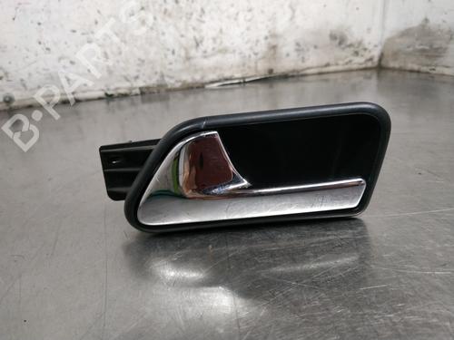 Venstre bagtil invendig håndtag VW TOURAN (1T1, 1T2) 2.0 FSI (150 hp) 27401007