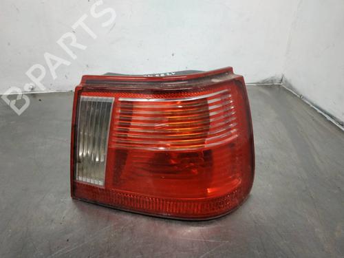 Used Right taillight TOYOTA CARINA E VI Sportswagon (_T19_) 1.6 GLI (AT190_, AT190R) (107 hp) 26266911