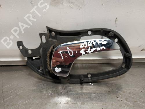 Højre bagtil invendig håndtag SEAT LEON (1M1) 1.9 SDI (68 hp) 27399878