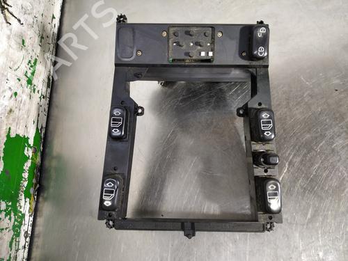 Used Left front window switch MERCEDES-BENZ M-CLASS (W163) ML 270 CDI (163.113) (163 hp) 26246389