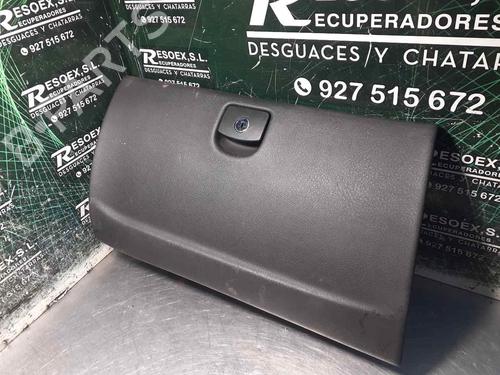 Used Glove box PEUGEOT 407 SW (6E_, 6D_) 1.6 HDi 110 (109 hp) 8205192