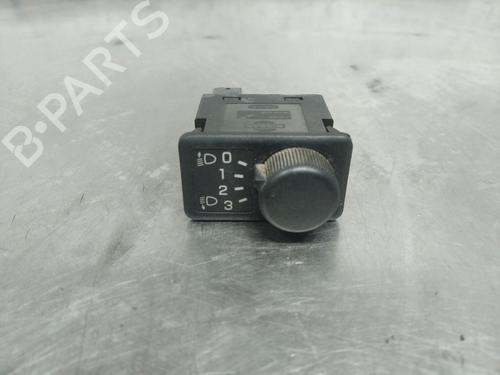 Used Headlight switch NISSAN ALMERA TINO (V10) 2.2 dCi (112 hp) 26257354