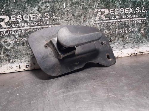 Maniglia interna anteriore sinistra OPEL CORSA C (X01) 1.2 (F08, F68) (75 hp) 8081247