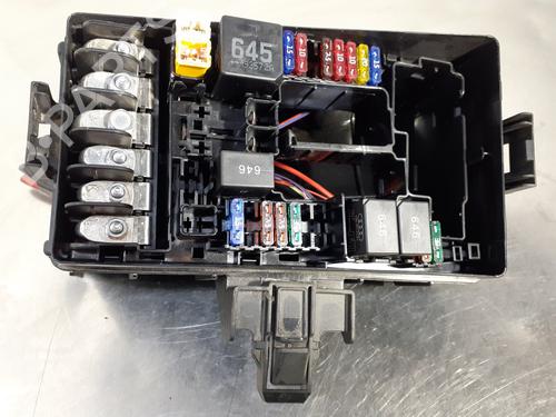 Used Fuse box SEAT LEON (1P1) 2.0 FSI (150 hp) 26243232