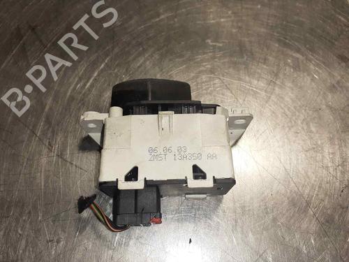 Used Warning switch FORD FOCUS I Turnier (DNW) 1.8 16V (115 hp) 8193361