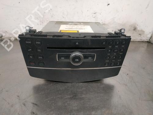 Used Radio MERCEDES-BENZ C-CLASS (W204) C 200 Kompressor (204.041) (184 hp) 26253736